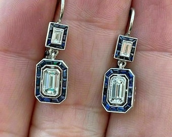 Pendientes Art Déco de corte esmeralda en oro blanco de 14 k, pendientes colgantes con halo de zafiro azul y pendientes vintage con diamantes de corte esmeralda simulados.