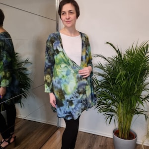 Tie Dye Duster Women size small, open long Cardigan, hippie Kimono Rainbow, Ice dye festival knee length Lightweight jacket, watercolor dye