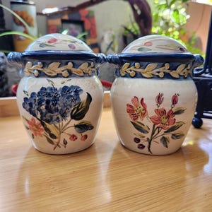 Floral Salt and Pepper Shakers (Pamela Gladding)