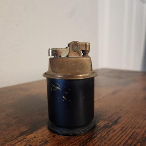 Vintage Japanese Lighter 1970&#39;s Stainless Steel (Collector&#39;s Item)