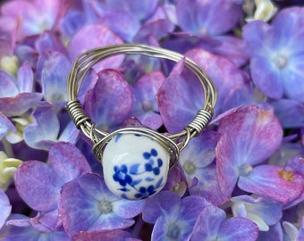 Blue Flower Bead Wire Ring