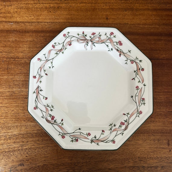 Eternal Beau Vintage Dinner Plates by Johnson Bros, England