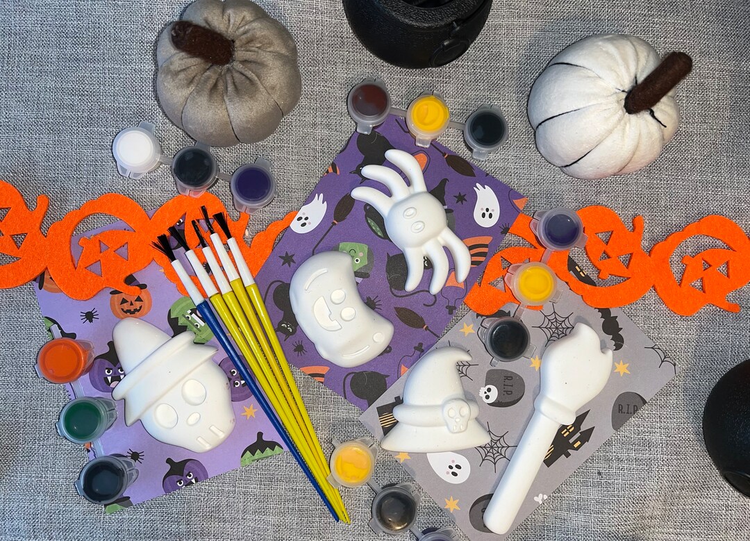 Halloween Childrens Gift Boo Basket Party Bag Filler Favour Paint Your