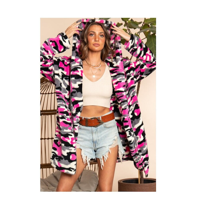 Pink Camouflage Print Women's Hoodie