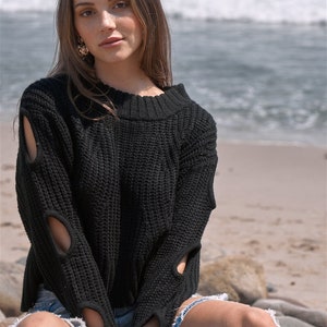 Women's Boho Cut Out Sleeve Chunky Rib Knit Cropped Sweater Top, Black Fall Winter Fashion Sweater image 4