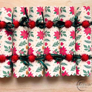 Handmade Christmas Crackers with Snaps: Holiday Table Party Favors, Box of 6