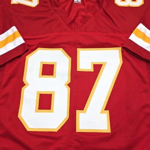 Travis Kelce Kansas City Chiefs Signed Autographed Jersey with COA image 2