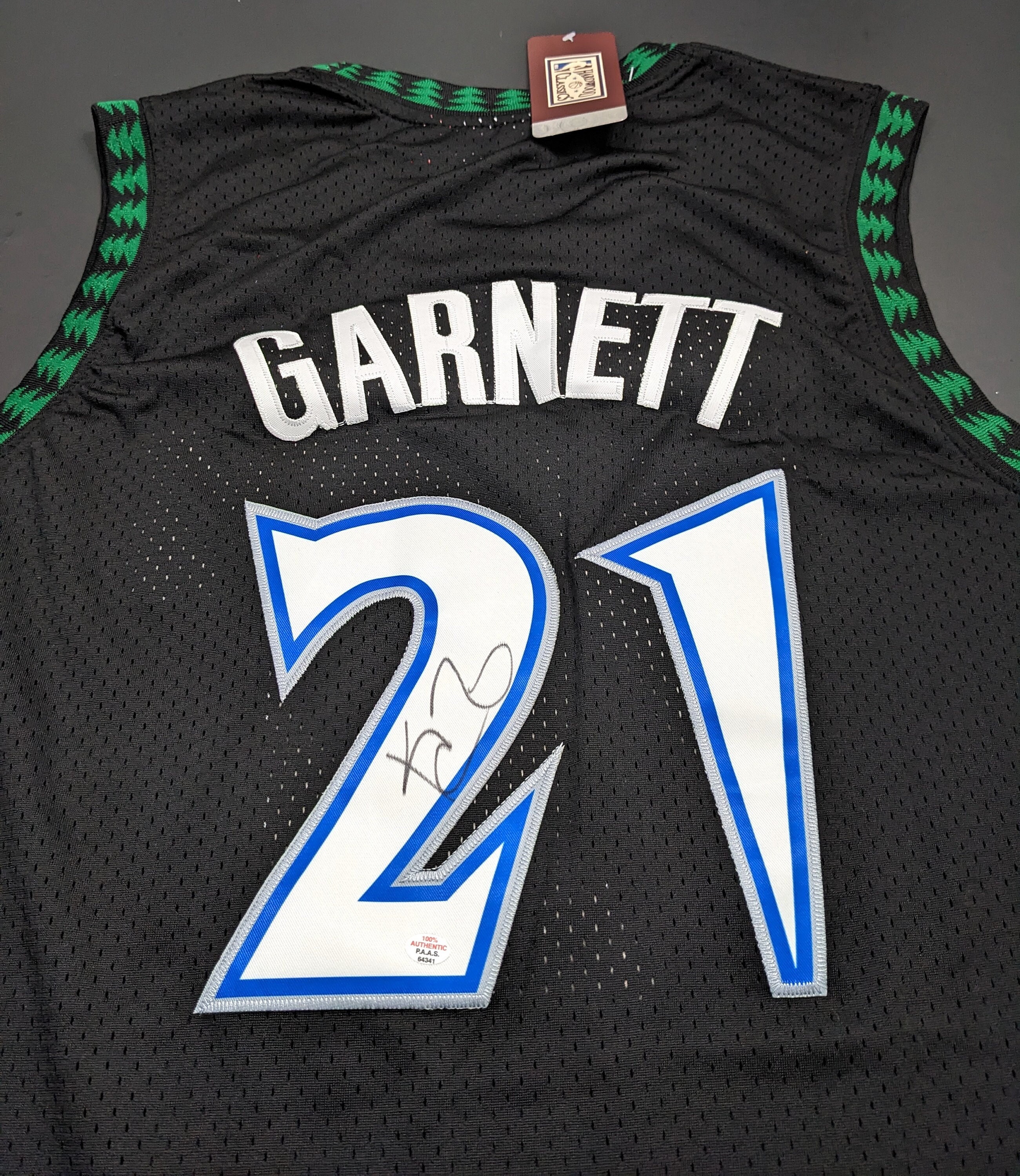Kevin Garnett Signed Authentic Minnesota Timberwolves Jersey JSA