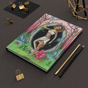 America)-- Hardcover Journal Matte / diario tapa dura "The World" card / carta "El Mundo" - Sortilegium tarot