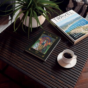 Europe) -- Hard Backed Journal "The Chariot" with card frame - Diario tapa dura "El Carro" con marco de carta/ Sortilegium tarot