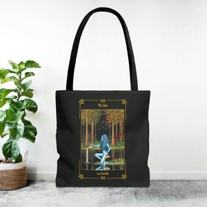 Tote Bag (AOP) "The Star" with card frame/ carta "La Estrella" con borde - Tarot Sortilegium