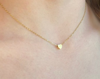 Gold Heart Necklace - Etsy