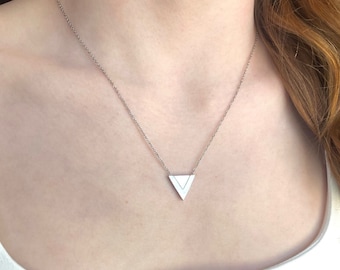 Silver Triangle Necklace, Geometric Minimalist Triangle Pendant, Dainty Silver Stainless Steel Chain, Modern Trendy Minimalist Jewelry
