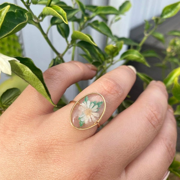 Oval resin ring with real white flower&fern/handmade/tarnish resistant
