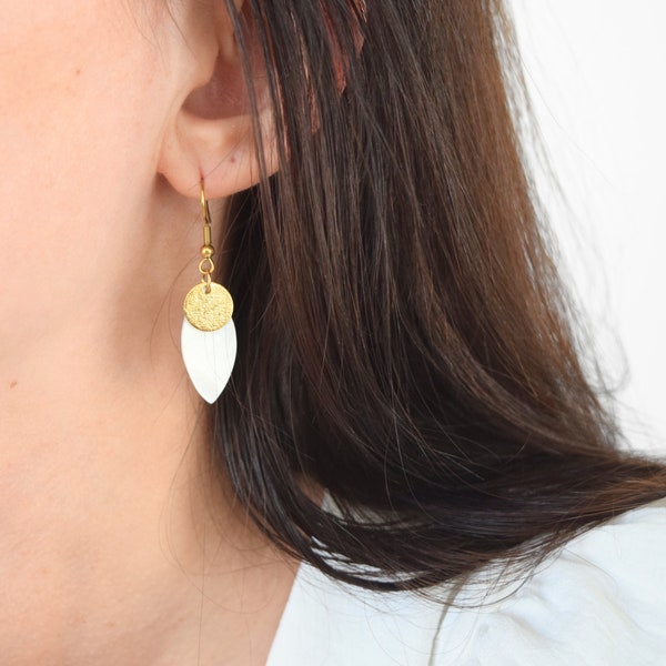 Boucles d'oreilles Sia avec nacre - boucles pendantes crochets americains en acier avec pendentif en nacre