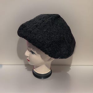 Italian Beret - Etsy display picture 2