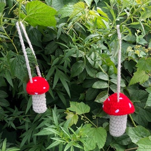 Mushroom Bag Charm / Chapstick Holder / Book bag Charm / Mushroom Keychain / Bag Accessory / Lip Balm Keychain / Crochet Mushroom