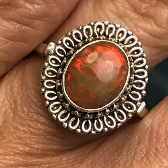 Mexican "On Fire" Opal Ring in 925 Sunburst Mount… - image 4