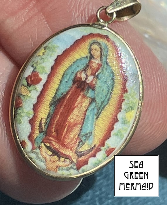 Details about 14k Yellow Gold Virgin Mary Holy Lady Guadalupe Pear TINY Charm Pendant Chain Details about 14k Yellow Gold Virgin Mary Holy Lady Guadalupe Pear TINY Charm Pendant Chain