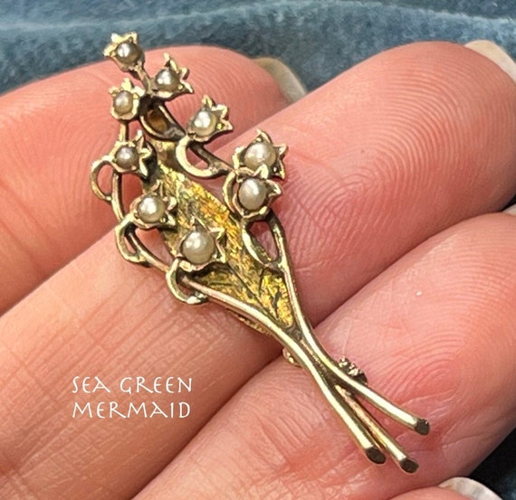 10k Gold Seed Pearl Lily of the Valley Flower Pen… - image 1