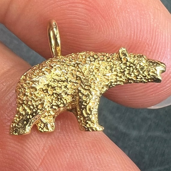 14k Yellow Gold Grizzly Bear Pendant. 3/4" - image 8
