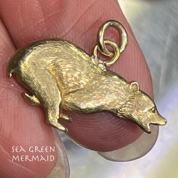 14k Yellow Gold RUNNING Grizzly Bear Pendant