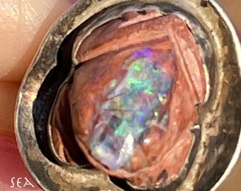 Anillo de rana con ópalo de roca mexicano tallado sobre nenúfar **VIDEO**