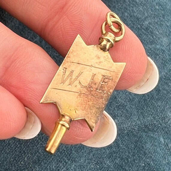 10k Gold NYU New York University Class Key Pendan… - image 3