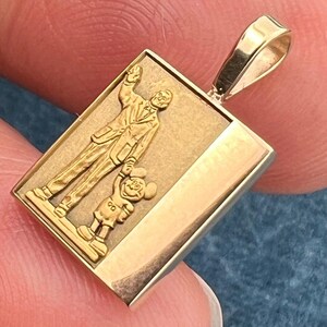 10k Gold Walt Disney + Mickey Mouse Commemorative Pendant *RARE* image 5