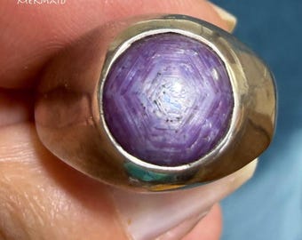 Anillo de sello con rubí estrella púrpura y zafiro en plata de ley. 7 g *Vídeo*