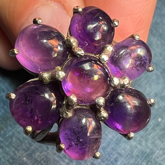 10k White Gold 8 TCW Cabochon Amethyst Flower Rin… - image 6