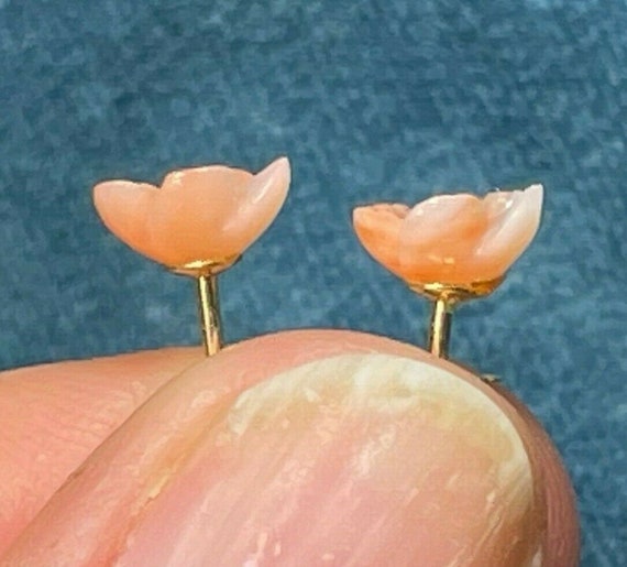 14k Yellow Gold Carved Peach Coral Rosebud Earrin… - image 2