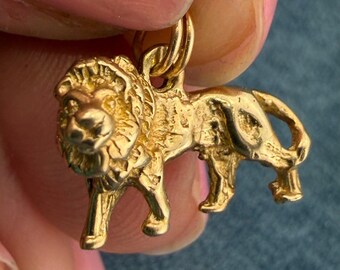 10k Gold Standing Lion Pendant. 3-D Victorian Watch Fob