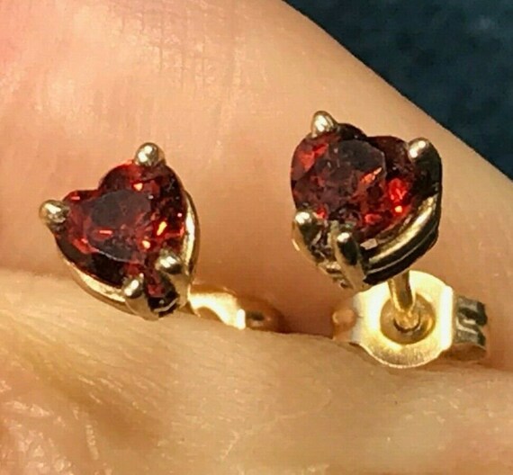 10k Yellow Gold Ruby Red Garnet Heart Earrings. T… - image 9