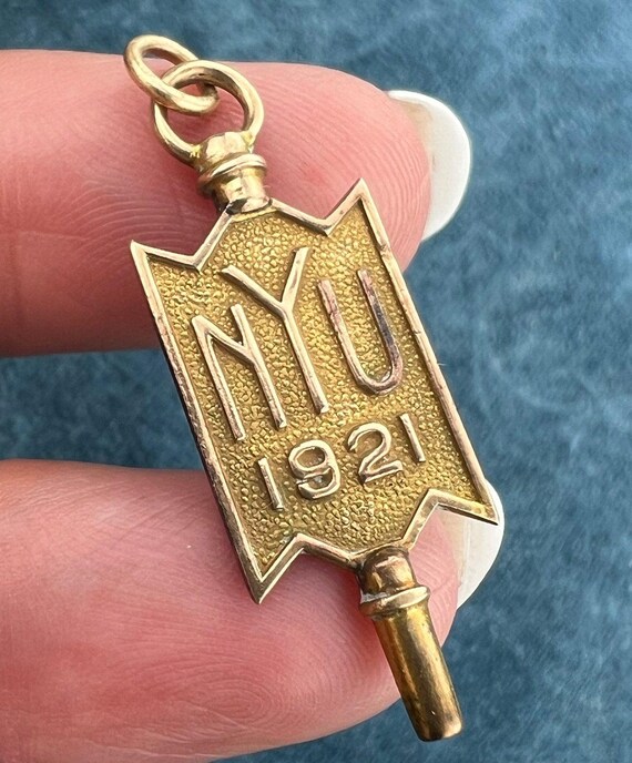 10k Gold NYU New York University Class Key Pendan… - image 5