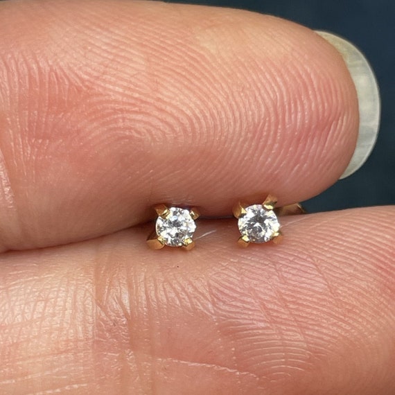 14k Yellow Gold 0.20 TCW Diamond Stud Earrings. G… - image 10