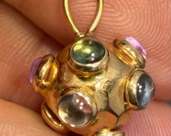 Colgante SPUTNIK de oro amarillo de 14k con cabujón de gemas múltiples *Vídeo*