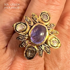 9-10k Gold Cabochon Tanzanite Ring w Hand-Cut Diamonds. 1" + 6.6g *Video*