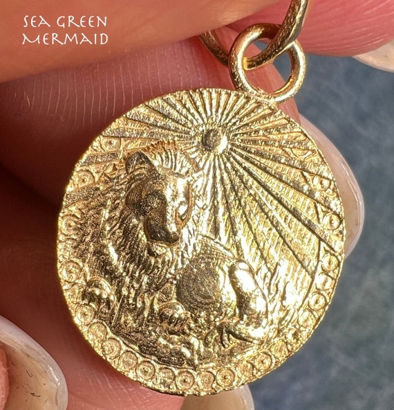 14k Gold Lion Aslan + Sunburst Medallion Disc Pend