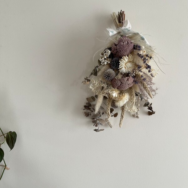 Posy of Dried flowers / Swag / Hanging bunch / wall decoration / mini bouquet / Natural interior / Spring decor/ Easter /Free UK delivery