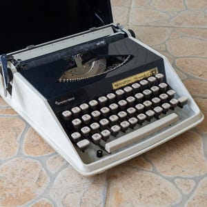 Vintage Remington Monarch 2 Typewriter - Mid-Century Portable with Case (Requires Servicing