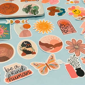 Pacote de adesivos estéticos Boho Vibes com 50 unidades de adesivos de plantas e flores, adesivos minimalistas, adesivos para laptop, adesivos para garrafas de água, adesivos para caderno