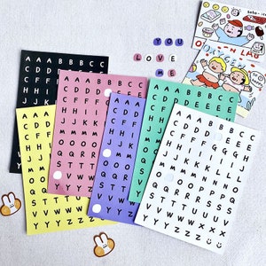 Juegos de pegatinas del alfabeto en blanco y negro, hojas de pegatinas redondas individuales con letras mayúsculas de la A a la Z para diario, álbumes de recortes, decoración, regalos para ella