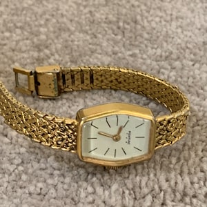 Quartz Horloge Pontiac Gouden Dameshorloge Gouden Dameshorloge