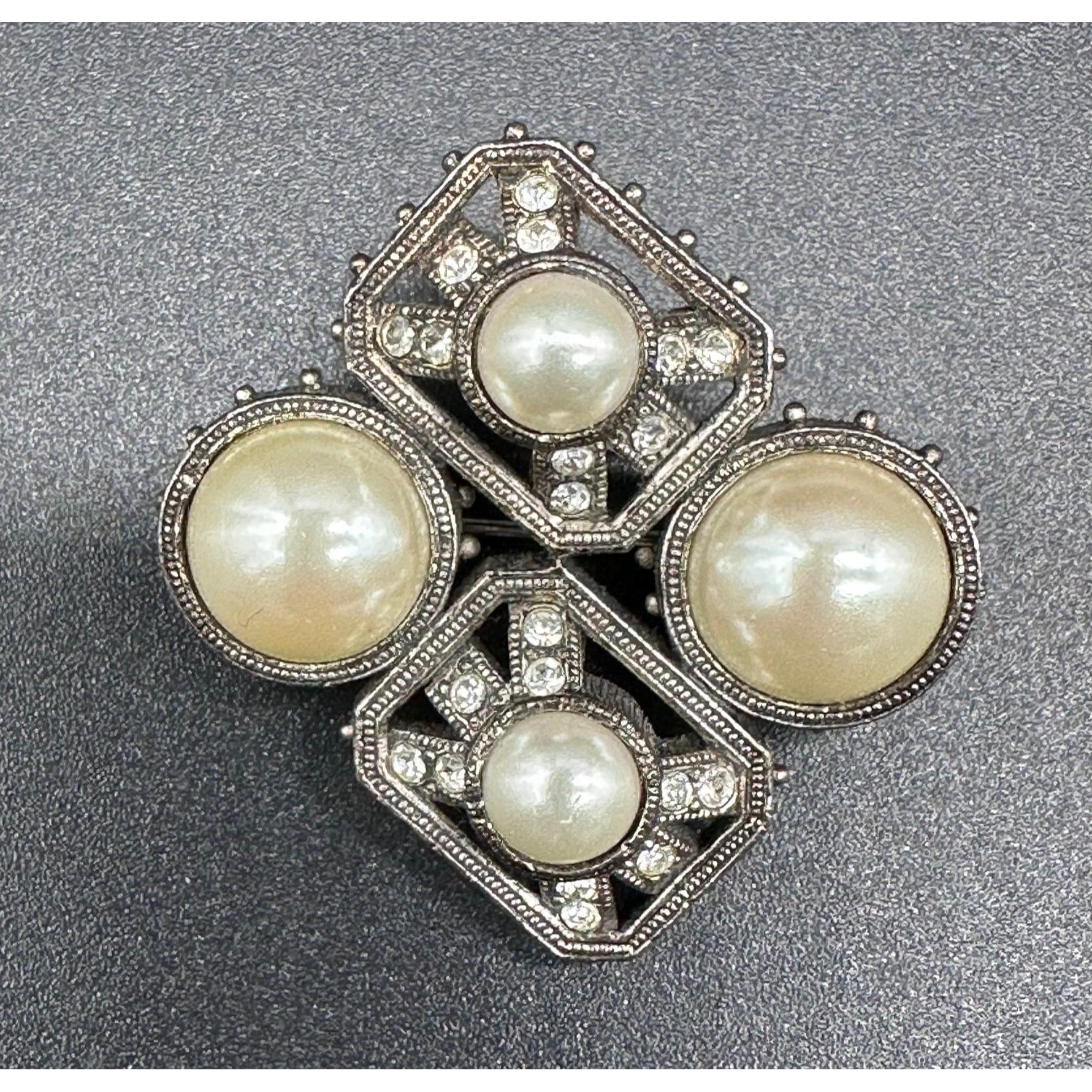 Broche Ancienne Avec Perle Et Strass - Bijou Vintage Ref8 - Occasion