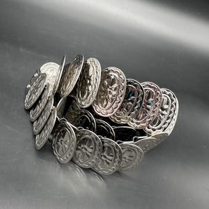 Chico’s “Sand Dollar” Silver Chain Belt M/L – Textured Disc Statement Belt Chain Belt Medium Gold Belts for Women for sale | eBay main image 4