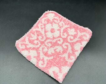 Vintage Washcloth Pink Flower Daisy Floral Bathroom St Marys USA 1970s Cotton