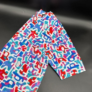 Chemise vintage pour femme à manches courtes, chemisier des années 1980, épaulettes abstraites moyennes