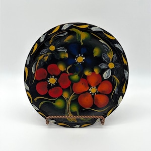 Vintage Wooden Wall Hanging Plate Floral Decorative Round Black Red Blue Flowers
