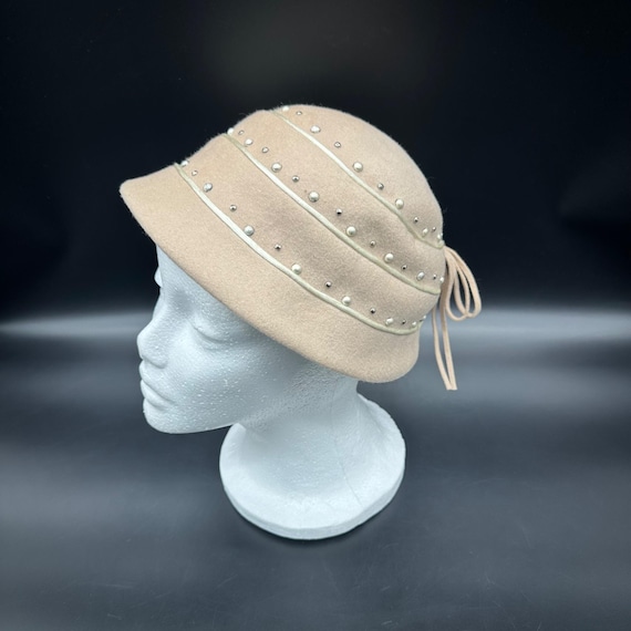 Vintage Ladies Hat 1940s Play Topper USA Wool Tan Beige Retro Bow